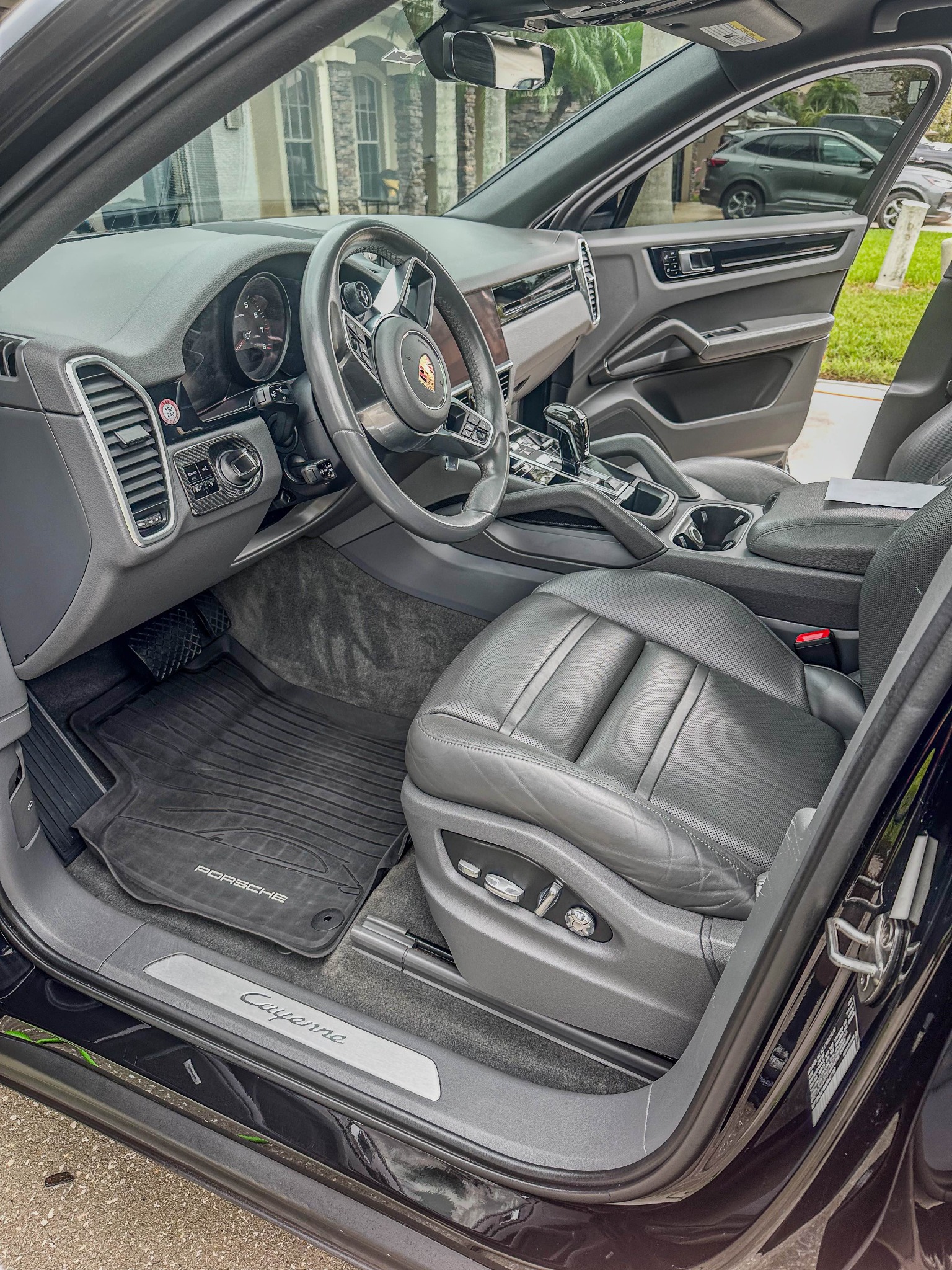 SUV detail